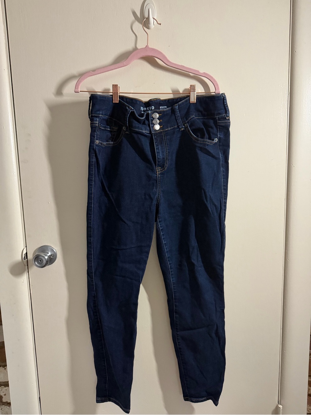 Torrid Women’s Dark Blue High-Rise Jeggings 16S